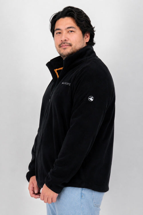 DEPROC Fleecejacke WAWA BAY Schwarz – XXL-Modelbild 2