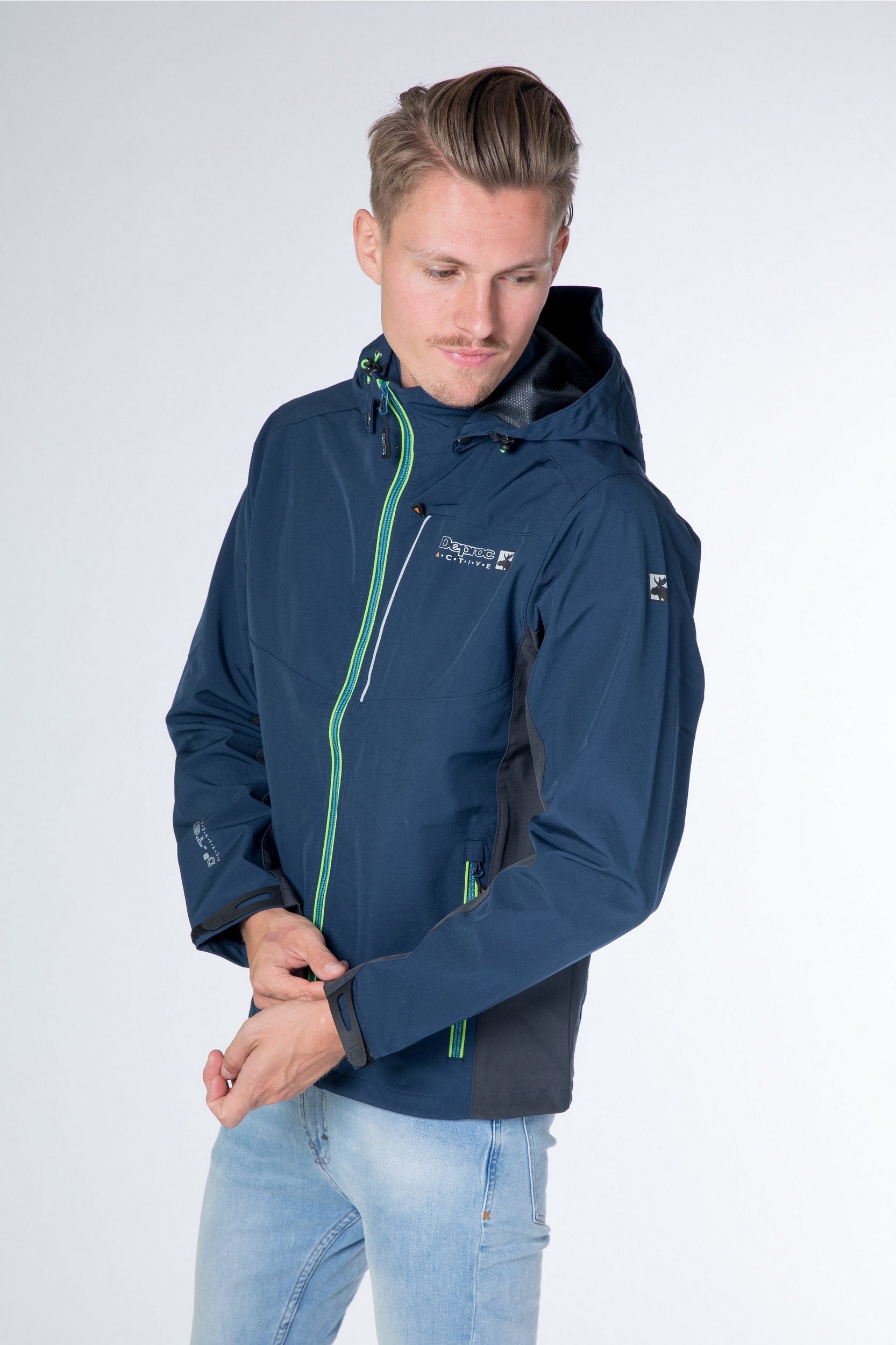 DEPROC Softshelljacke NUNAVUT Navy – Bild 1 (Quelle OSHOP)