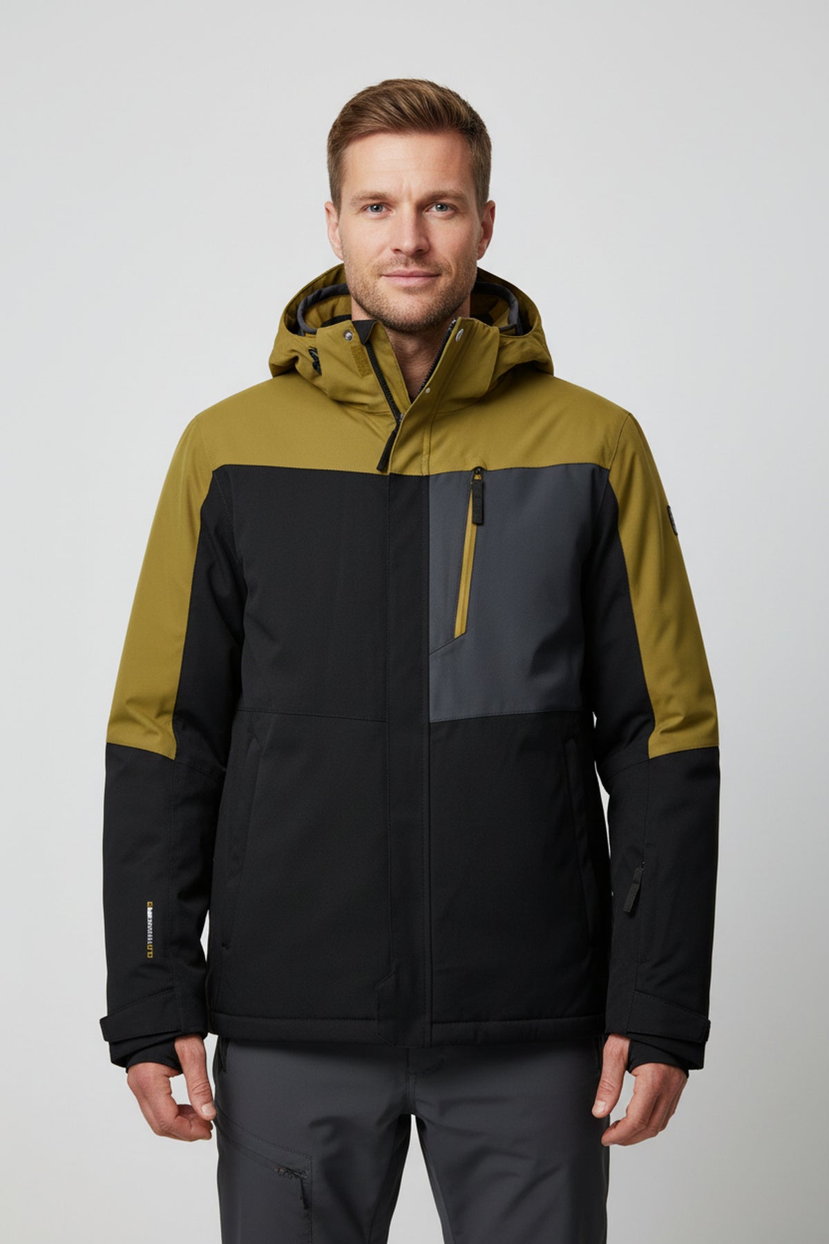 Killtec Herren Skijacke KSW 52 schwarz blau – Modelfoto vorne